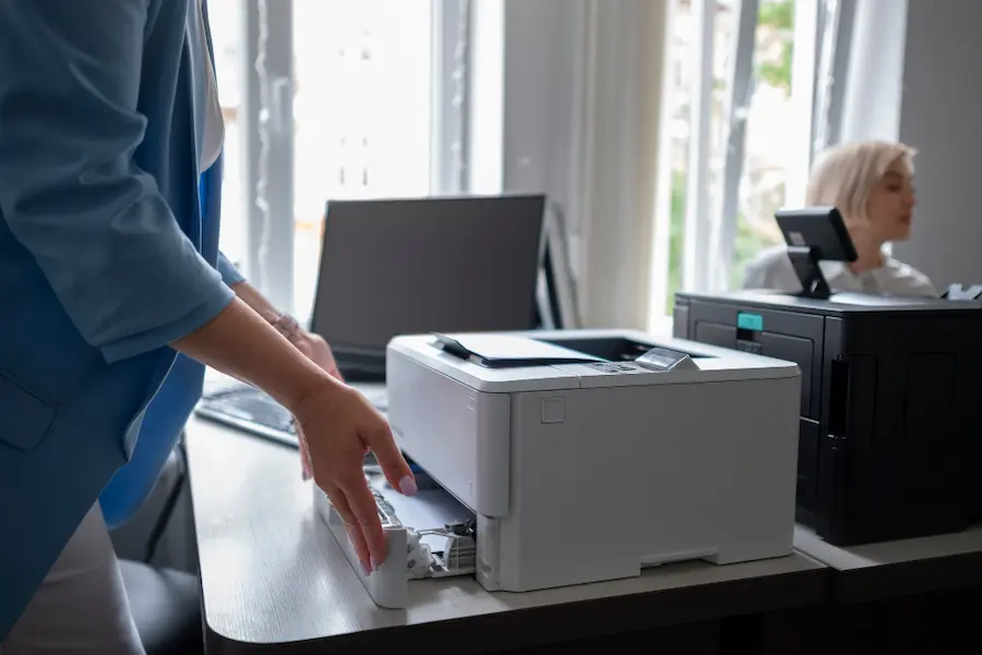 Kiểm tra chất lượng bản in của máy in văn phòng